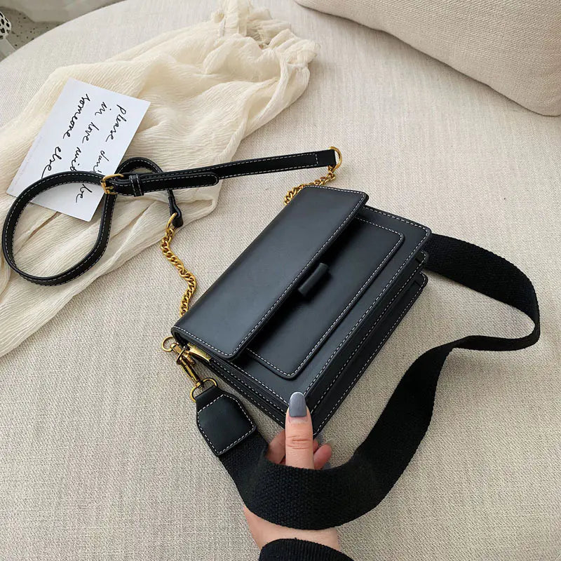 Versatile Chain Crossbody Bag