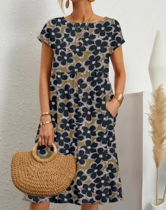 Lina Breeze Dress with relaxed shape and summer soul